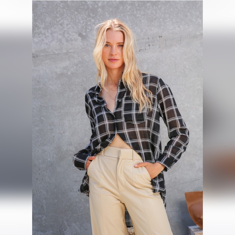 LONG SLEEVE GRID PRINT BUTTON UP SHIRT - SIZE SMALL